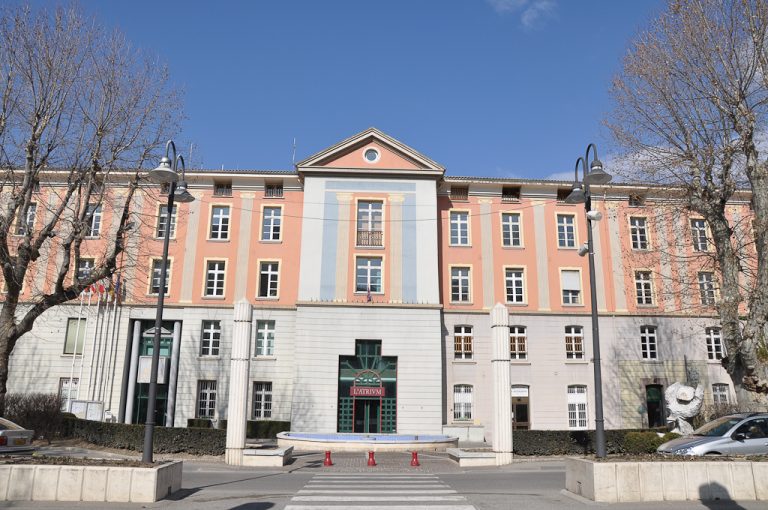 Digne-les-Bains (04000)
